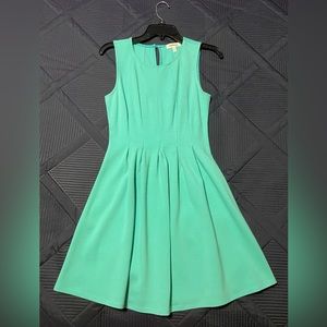 Mint color dress great for any occasion.